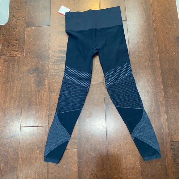 NWT Spanx moto leggings in indigo sky size M - Picture 3 of 5